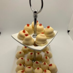 Aardbei slagroom truffels met witte chocolade 27 stuks